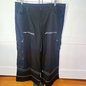 Hot Topic Black Wide Leg Zip-Off Cargo Pants Plus Size
